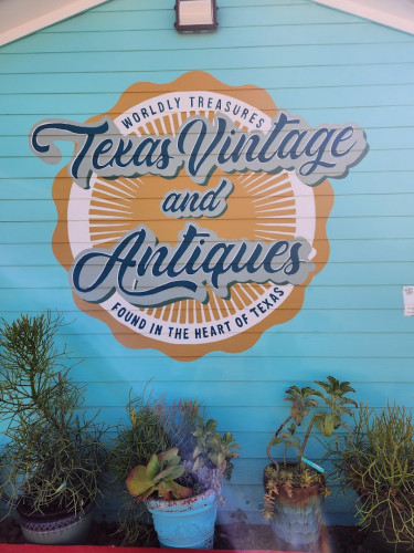 Texas Vintage and Antiques - Richmond, Texas 77406