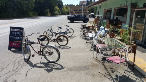 Fife Creek Antiques and Collectibles - Guerneville, California 95446