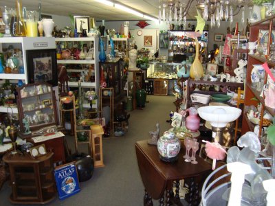 Flash Antiques - Tampa, Florida 33634