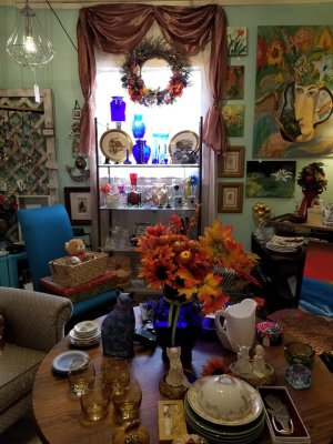 The Looking Glass - Jacksonville, Florida 32205