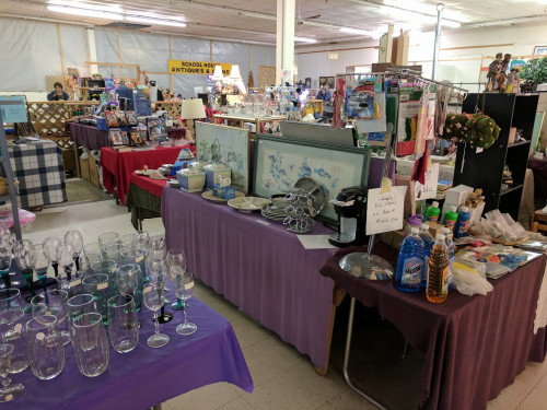 Blakeslee Flea Market - Blakeslee, Pennsylvania 18610