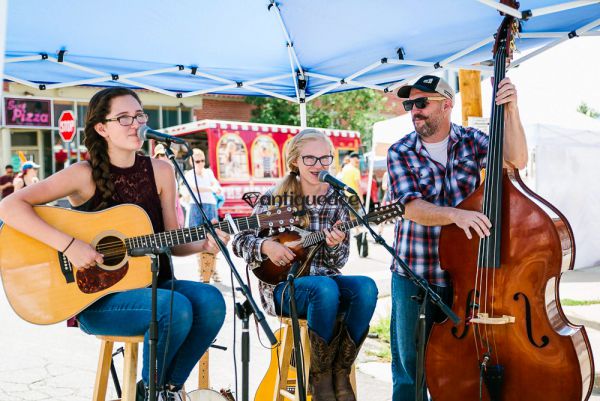 Jefferson Park Farm & Flea - Denver, Colorado 80211