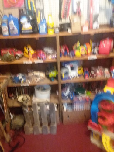 Bybee Flea Market - Hermitage, Missouri 65668