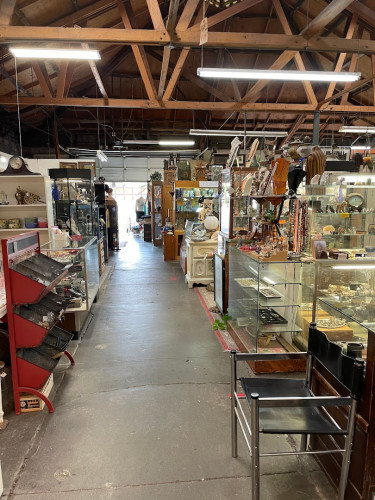 Antique Harvest - Healdsburg, California 95448