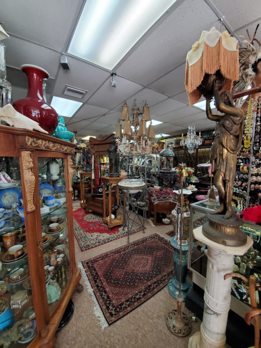 Antiques & More - Coral Springs, Florida 33065