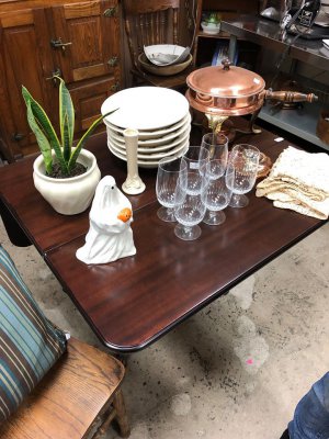 Orange Ave. Estate, Salvage & Garden (Antiques) - Long Beach, California 90807