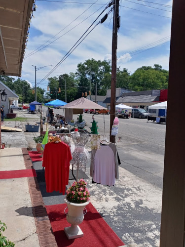 Pinson Valley Flea Market - Pinson, Alabama  35126