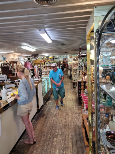 Biggar & Biggar Antique Mall - Arcadia, Florida 34266