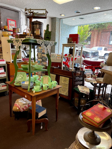 Pickings Antiques - Pacific Grove, California 93950