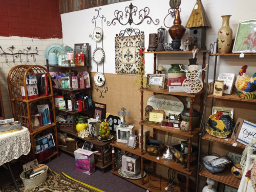 Hidden Treasures In The Bluff - Lake Charles, Louisiana 70611