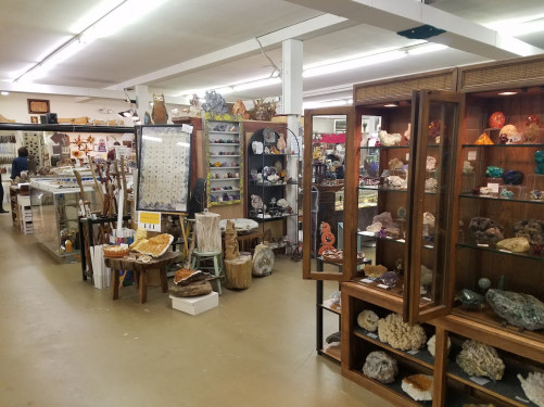 Pennsbury-Chadds Ford Antique Mall - Chadds Ford, Pennsylvania 19317