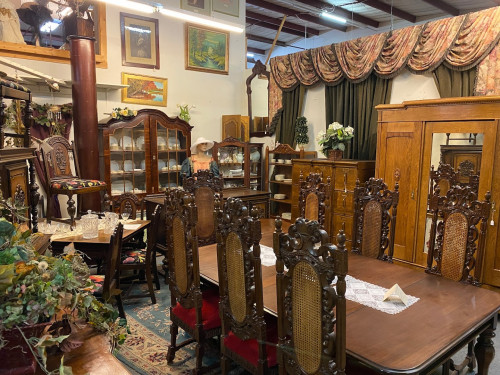 Front Range Antiques - Fort Collins, Colorado 80525