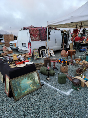 Old Sutter Creek Flea market, 3rd Sunday - Sutter Creek, California  95685