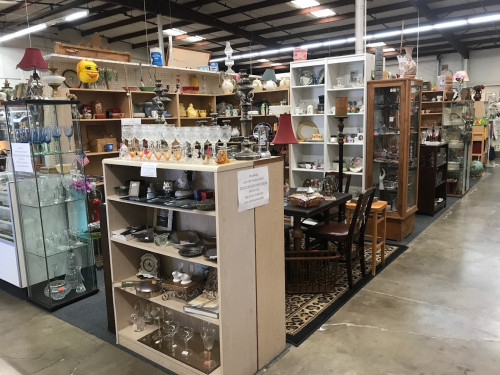 Mill Street Antiques - Cloverdale, California 95425