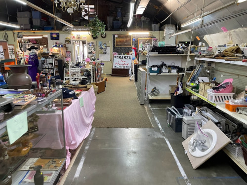 Bonanza Flea Market - Manning, South Carolina 29102