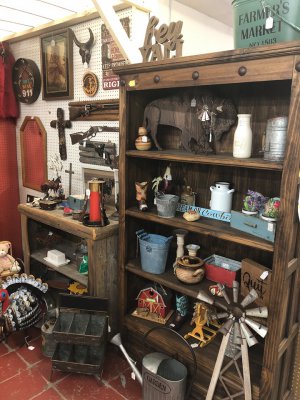 CHICK N TREE Antiques - Abilene, Texas 79605