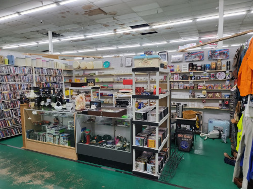 Peddler's Outlet - Lancaster, Ohio 43130