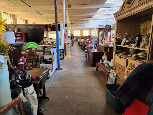 Selma Cotton Mill Flea Marrket - Selma, North Carolina 27576