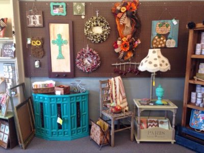 Cecil's Vintage and Handcrafted - Huntsville, Alabama 35801