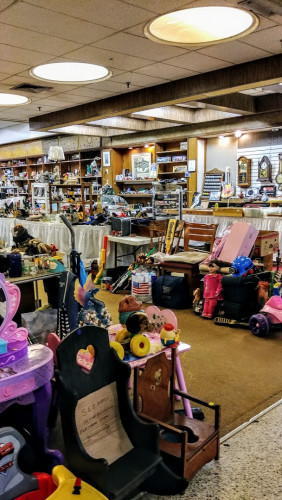 Laurel Mall Flea Market - Connellsville, Pennsylvania 15425
