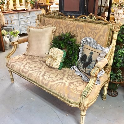 Timeless Furnishings - Bakersfield, California 93301