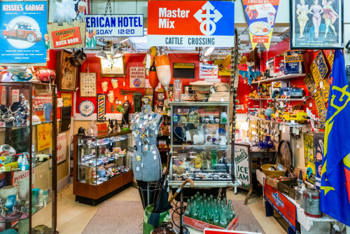 Pocono Antique Mall at Peddler's Village - Tannersville, Pennsylvania 18372