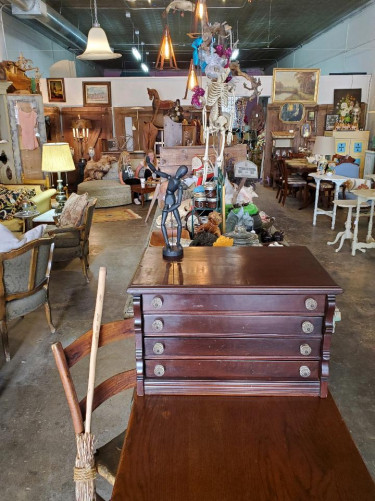 Lubbock Fancy Flea & Company - Lubbock, Texas 79401