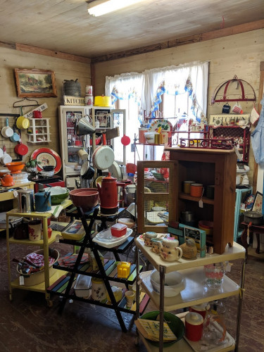 Sunset Rail Stop Flea Market LLC - Sunset, Louisiana 70584