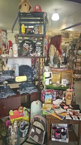 Flippin Vintage Boutiques & Thrift - Sergeant Bluff, Iowa 51054