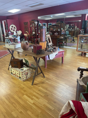 Motif Antiques Etc - Midland, Texas 79701