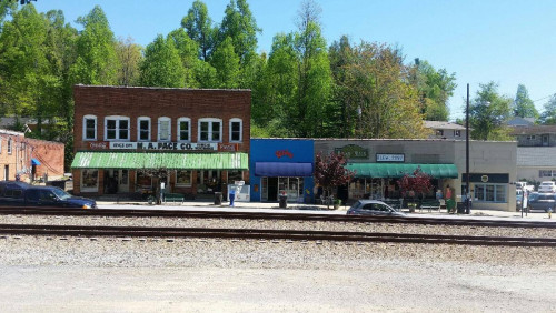 Pace General Store - Saluda, North Carolina 28773