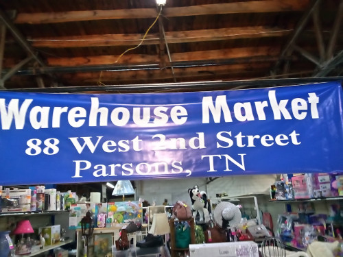 Warehouse Market - Parsons, Tennessee 38363