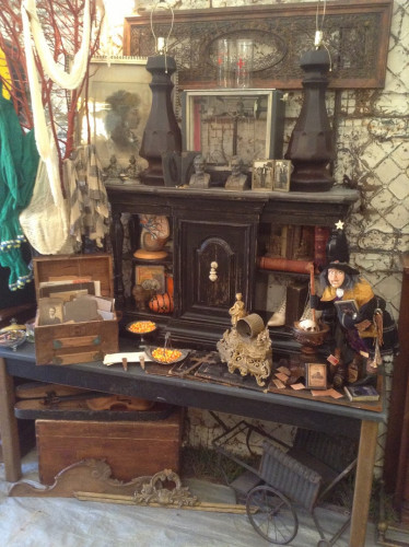 Old Red Lumberyard Vintage Market - McKinney, Texas 75069