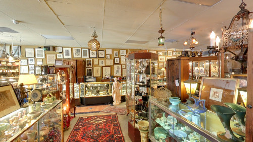 Mike & Greg's Antiques And Collectibles - Sacramento, California 95819