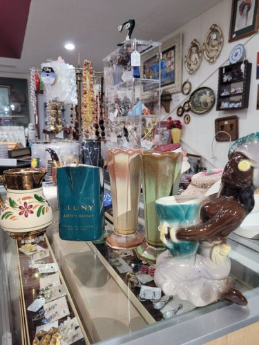 Mom And Dad's Stuff - Ozark, Missouri 65721