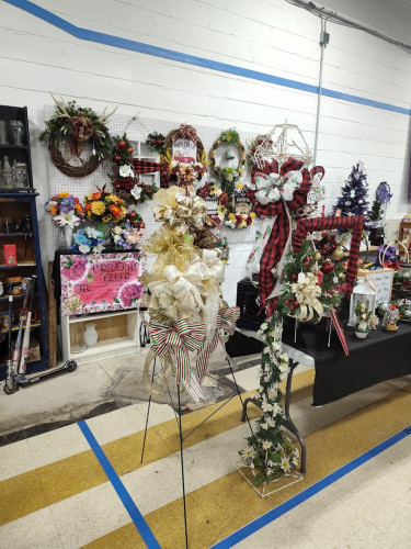 HomeTown Flea Market - Burlington, North Carolina 27217
