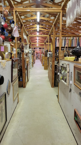 Nuziebells Flea Market & Storage - Hemphill, Texas 75948