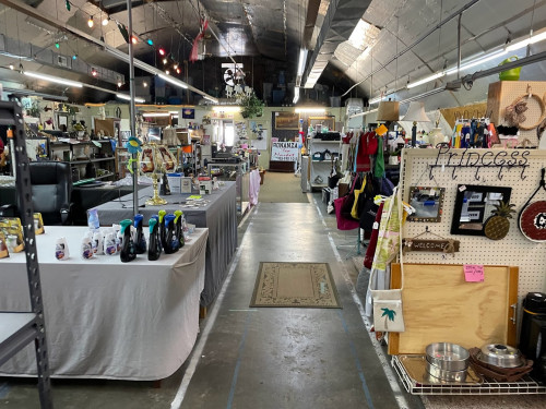 Bonanza Flea Market - Manning, South Carolina 29102