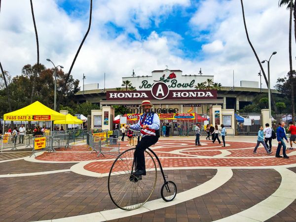 Rose Bowl Flea Market - Pasadena, California 91103