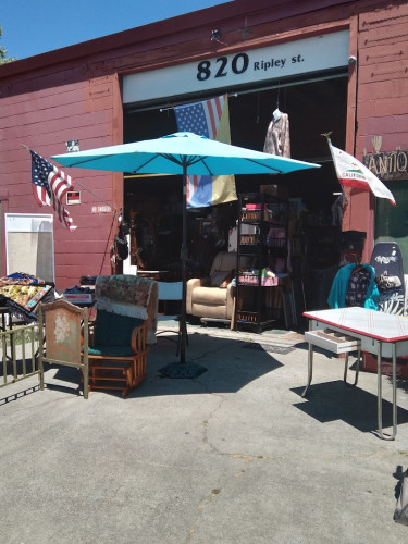 Harry's Second Hand Antiques Warehouse - Santa Rosa, California 95401