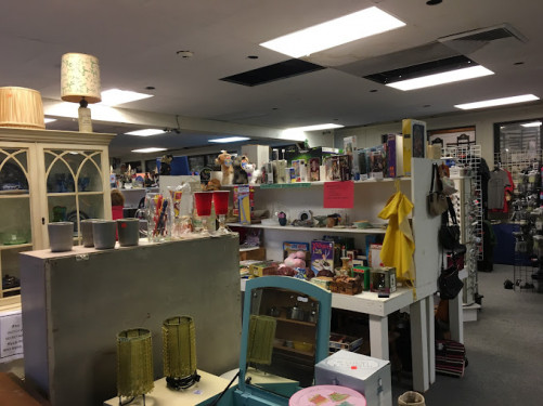 Southern Maine Indoor Flea Market - Scarborough, Alabama 04074