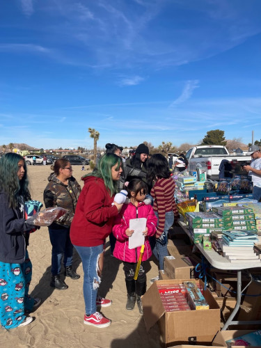 Lake LA Farmers/Flea Market - Palmdale, California  93591