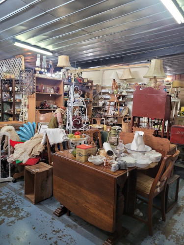 Old Round Up Flea Market and Antiques - Duson, Louisiana 70529