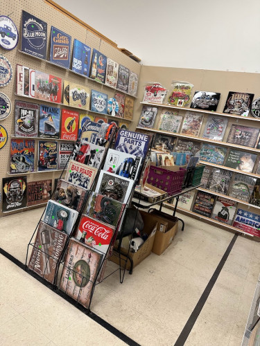 White Elephant Vendors Market - Louisville, Kentucky 40258