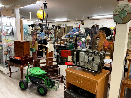 Branch Street Antiques - Arroyo Grande, California 93420