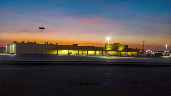 Garibaldi Bazaar - Dallas, Texas 75228