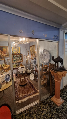 Akiba Antiques - Dania Beach, Florida 33004