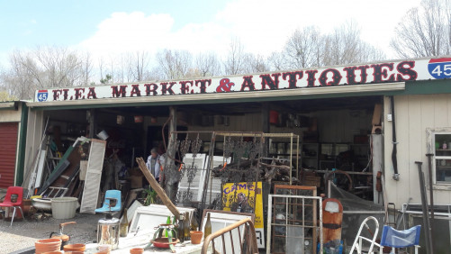 Penny's Antique Mall & Flea Market - Meridian, Mississippi 39305
