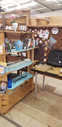 The Back Porch Flea Market - Queen City, Texas 75572