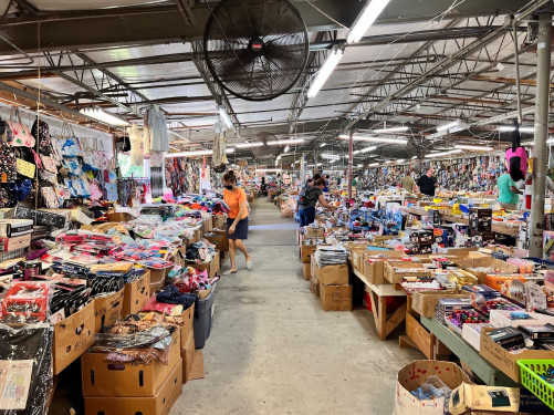 Renninger's Super Flea - Melbourne, Florida 32934